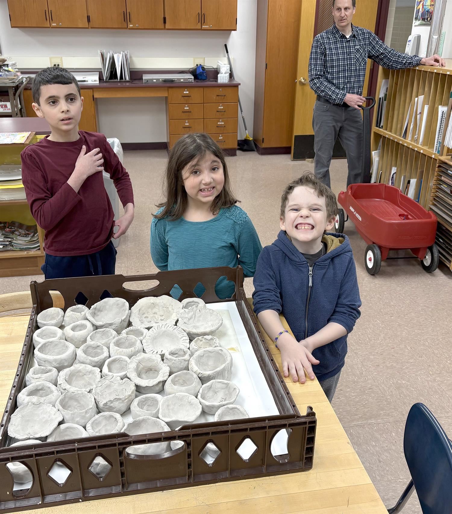  Clay Pots